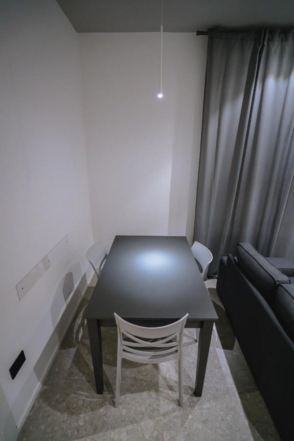 De Luca 6 Apartments Salerno Exterior foto